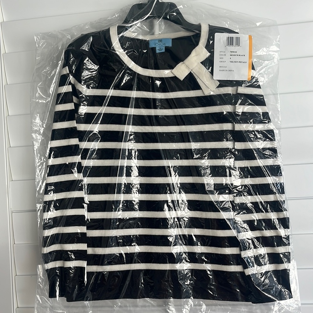 Cece brand new navy white sweater with bow detail size small brand new
